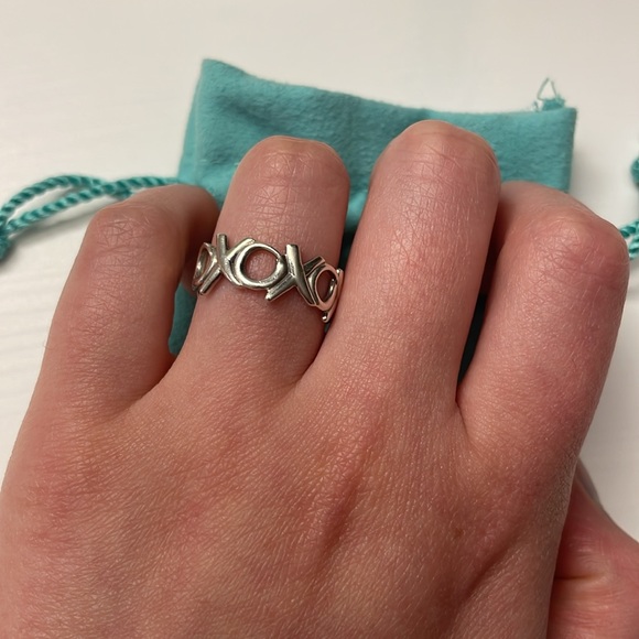 Tiffany & Co. Jewelry - Tiffany & Co.RARE discontinued 925 Silver Paloma Picasso Graffiti XO Ring size 7